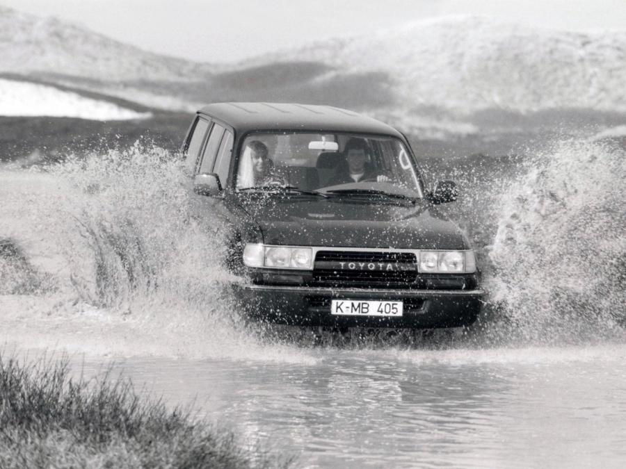  Toyota Land Cruiser 80 VX (HDJ81V) 1990 года  (WW) (фото 4 из 19)